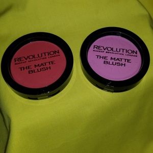 Pair of Makeup Revolution The Matte Blush's